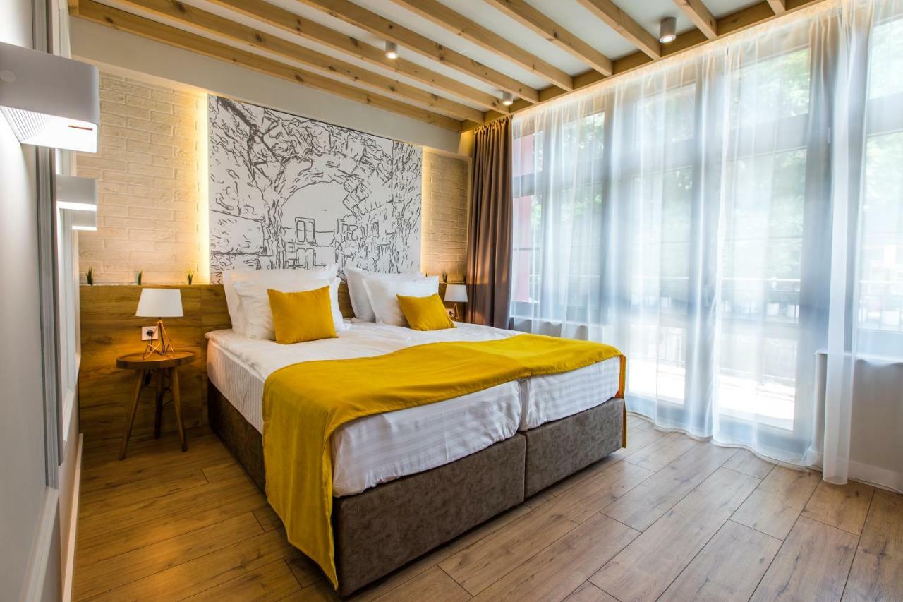 Hillhouse Plovdiv Hotel ภายนอก รูปภาพ
