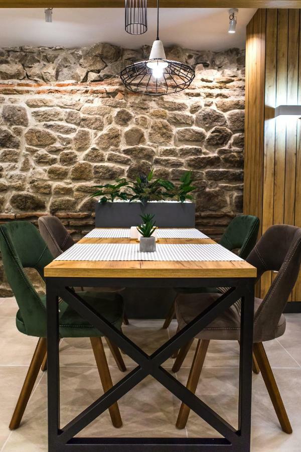 Hillhouse Plovdiv Hotel ภายนอก รูปภาพ