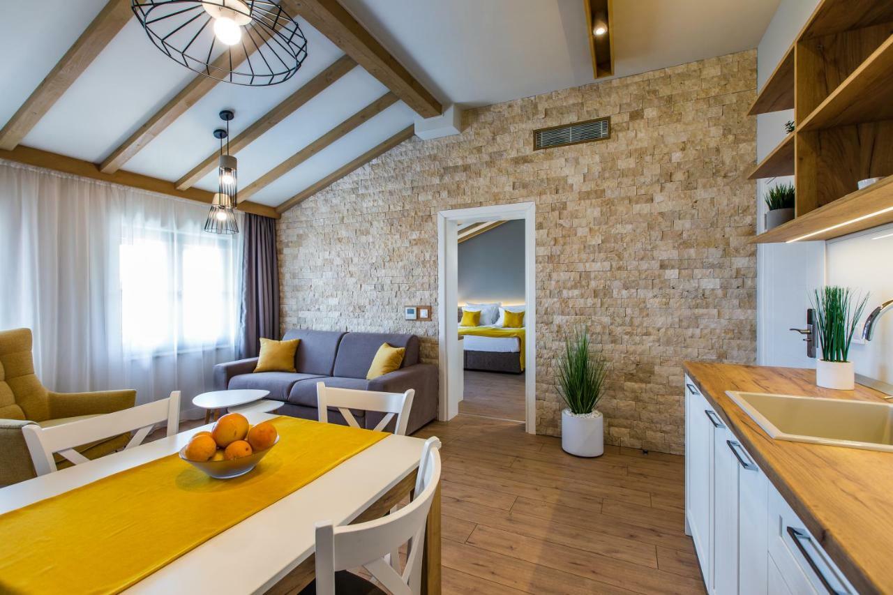 Hillhouse Plovdiv Hotel ภายนอก รูปภาพ