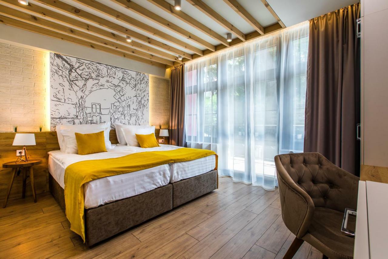 Hillhouse Plovdiv Hotel ภายนอก รูปภาพ