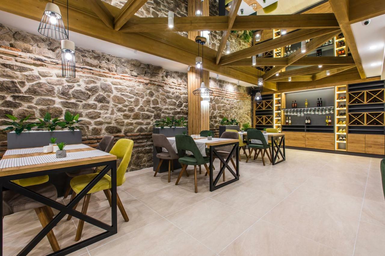 Hillhouse Plovdiv Hotel ภายนอก รูปภาพ