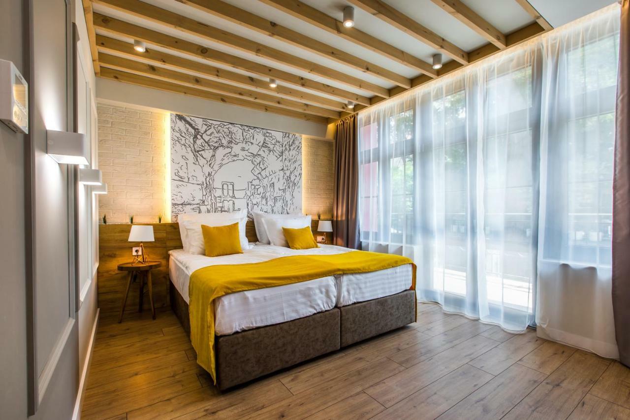 Hillhouse Plovdiv Hotel ภายนอก รูปภาพ