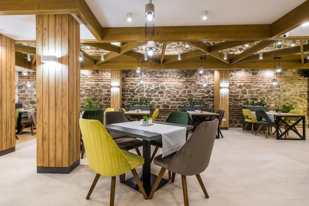 Hillhouse Plovdiv Hotel ภายนอก รูปภาพ