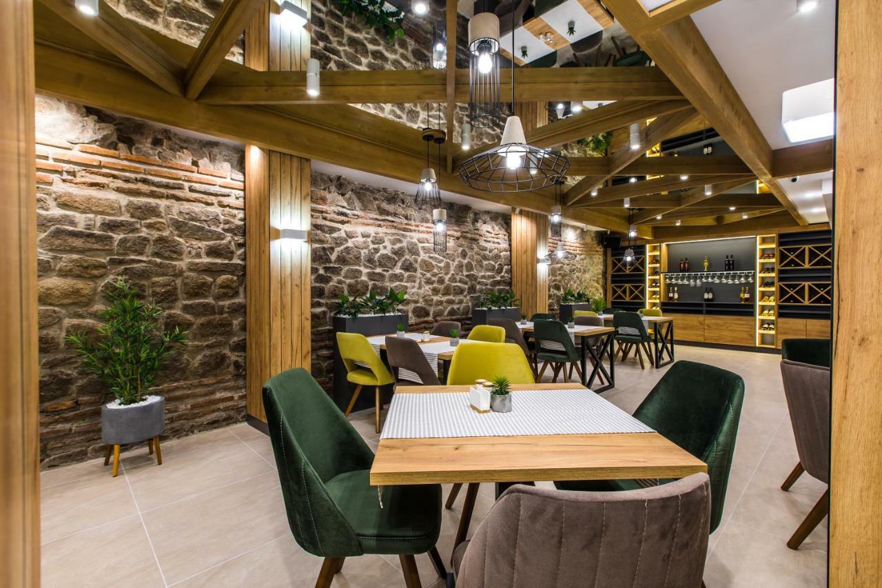 Hillhouse Plovdiv Hotel ภายนอก รูปภาพ